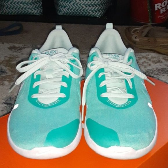 Sneakers - Picture 1 of 3